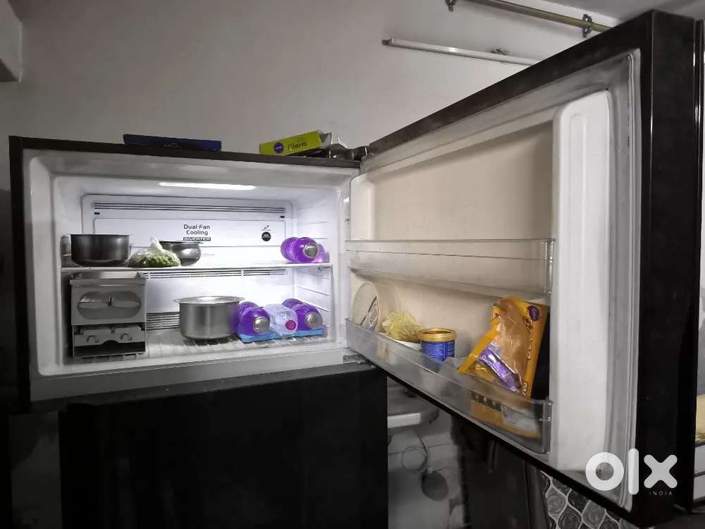 Hitachi Double Door Fridge - Excellent Condition  Great Cooling