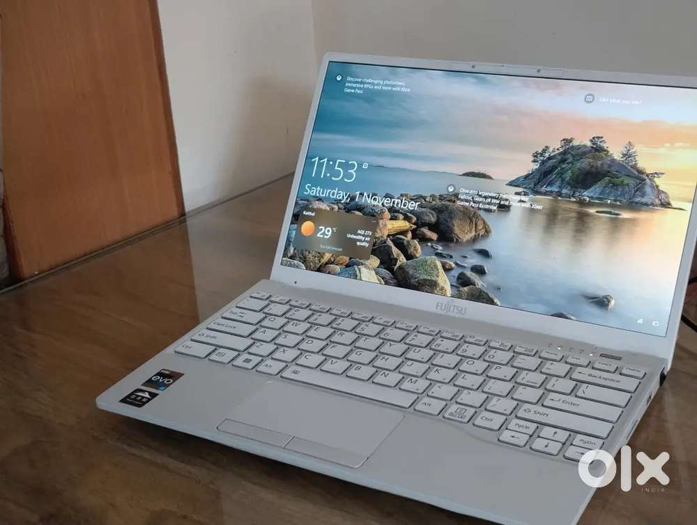 LAPTOP @ ₹ 34,000 Fujitsu laptop UH-X JAPANESE LIGHTEST LAPTOP