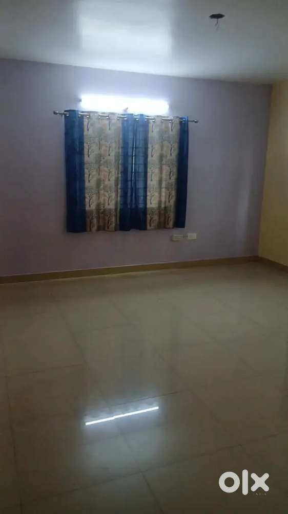 On road dhaiya 3bhk flat with single bed for rent