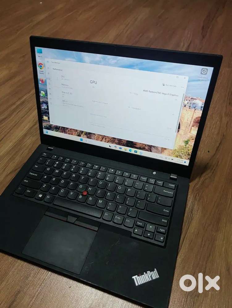 ThinkPad lenovo Ryzen 5pro 8gb-256ssd with graphic card for video edit