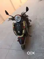 BAJAJ CHETAK ELECTRIC BLACK