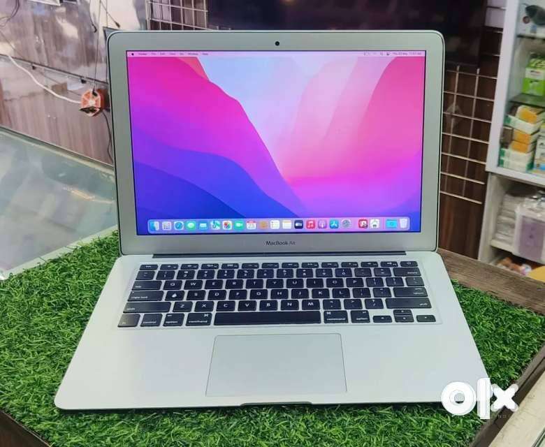 MacBook Air Mid 2017 (8GB/128GB) - Good, Charger, ₹18,000, T626