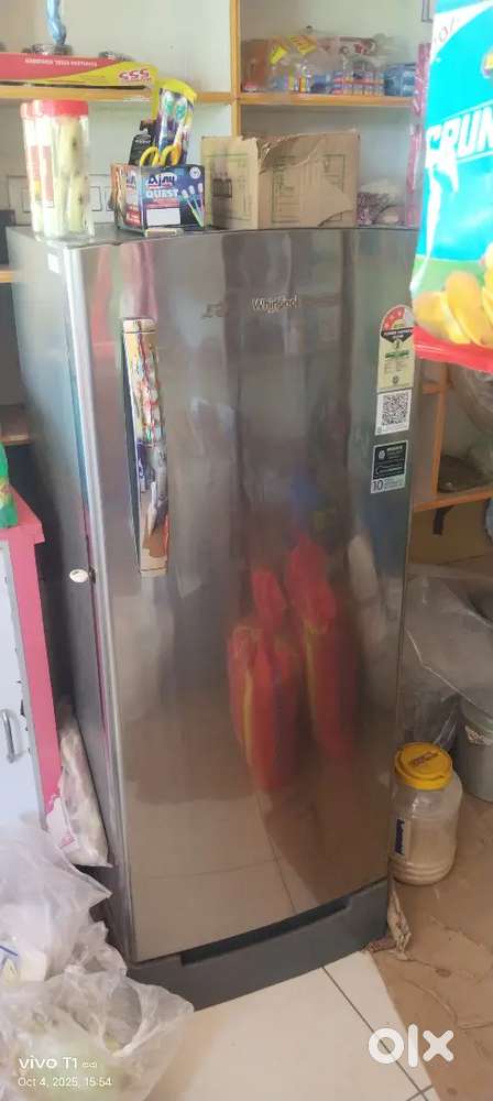 Whirlpool single door fridge