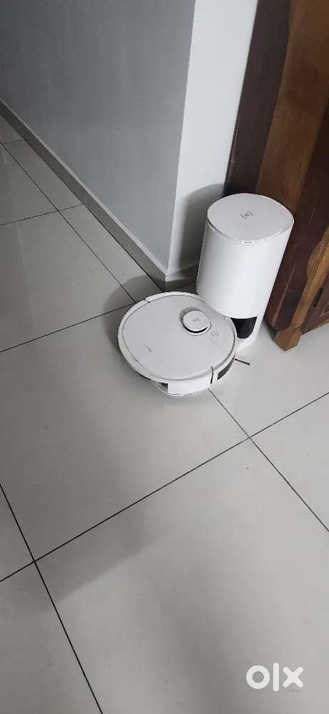 Ecovacs N8 plus with auto empty station