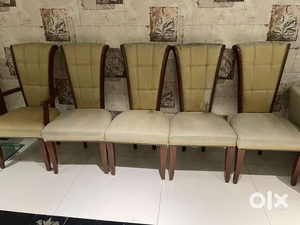 Dining table chair set