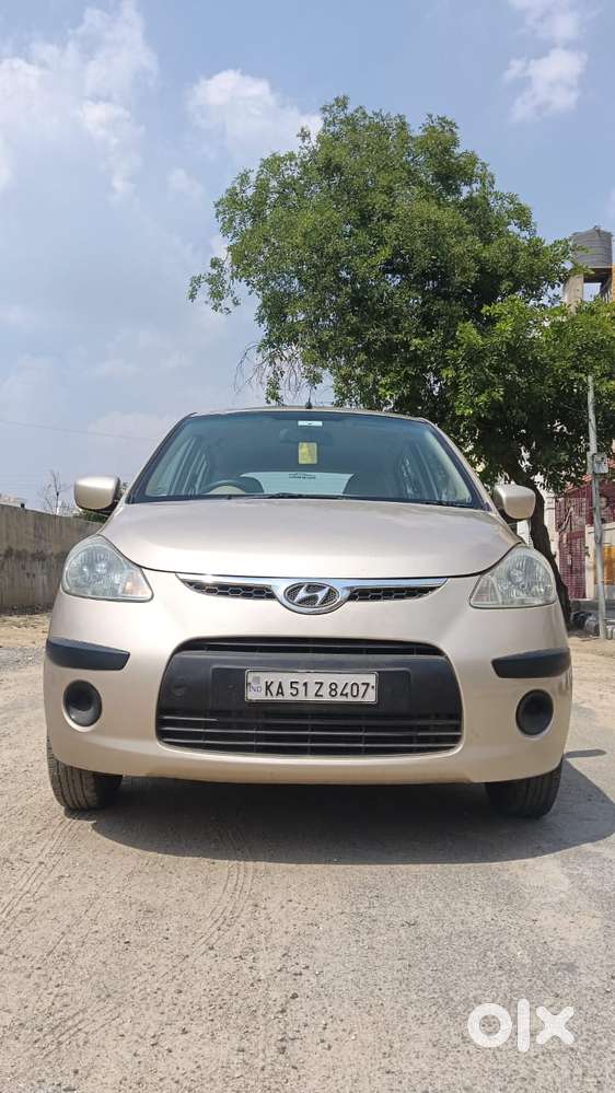 Hyundai i10 Sportz AT, 2010, Petrol