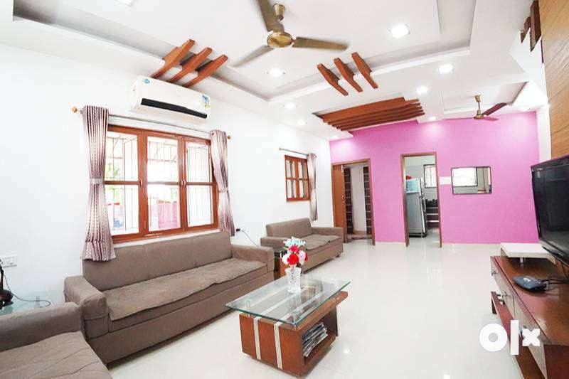3 BHK Shree Hari Villa Row House For Sell In Satellite