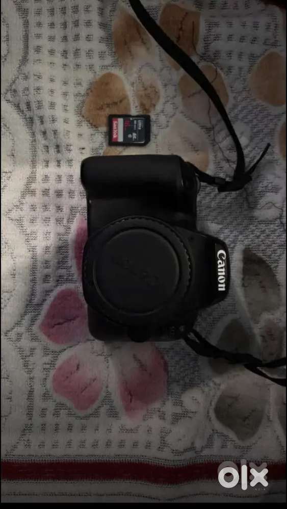Canon 200 d with all accessories
