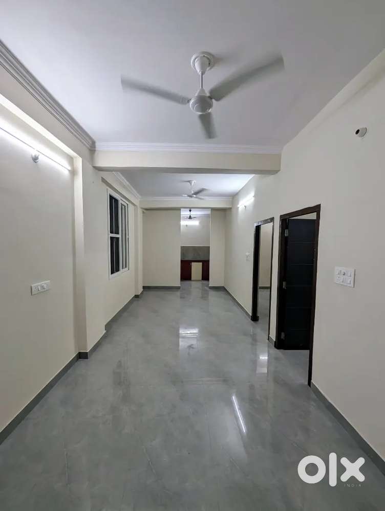 2BHK with back garden and car parking Prime location in Nainital rd