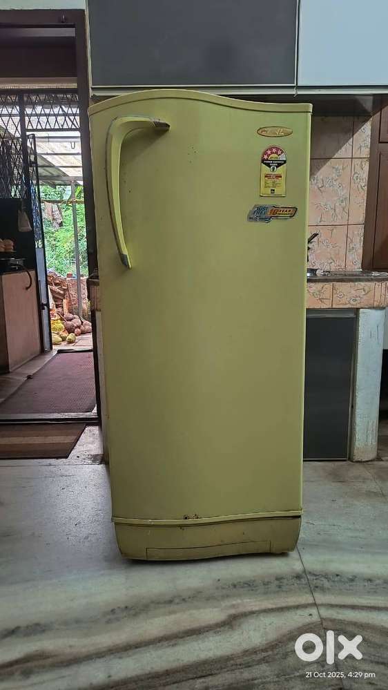 Godrej single door refrigerator 180 L