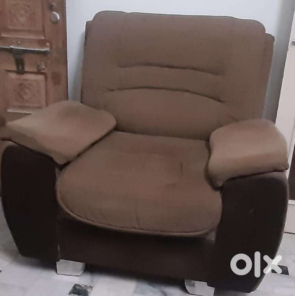 Well condition,comfort form ,brown in colour