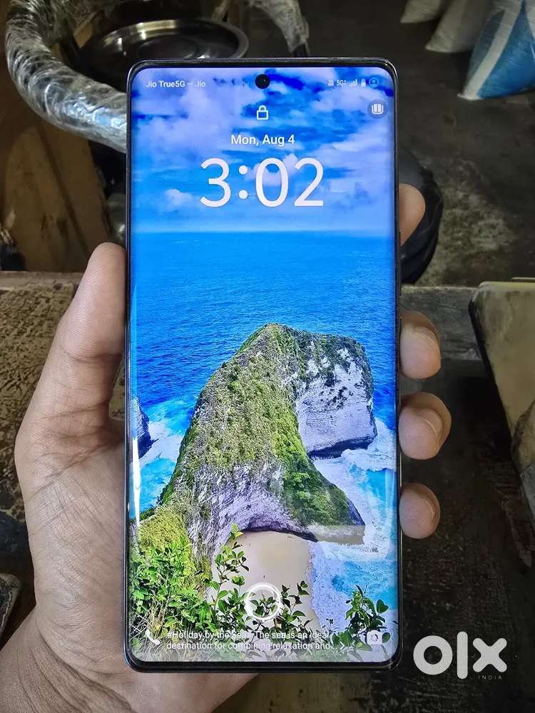 Vivo V27 5g..good condition..