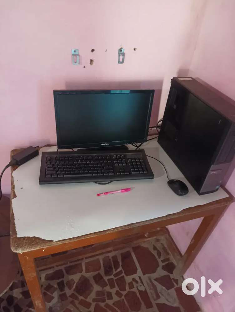 Dell computer 500 GB rom 8 GB ram