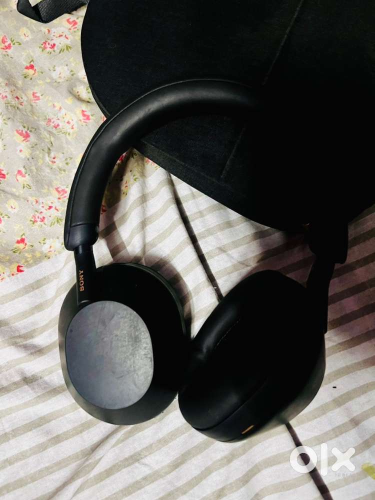 Sony WH-1000XM5