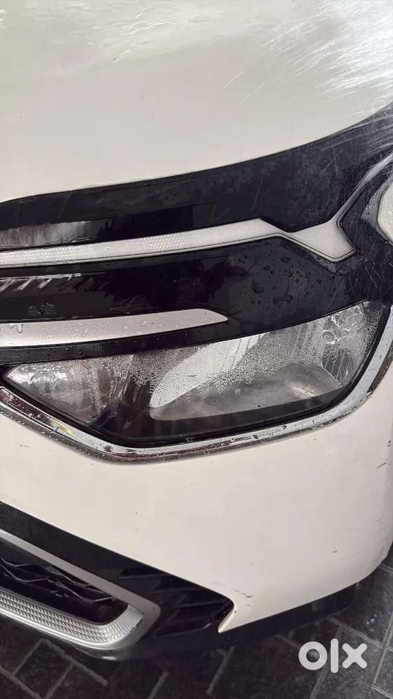 Kia Carens 74000 Km Driven