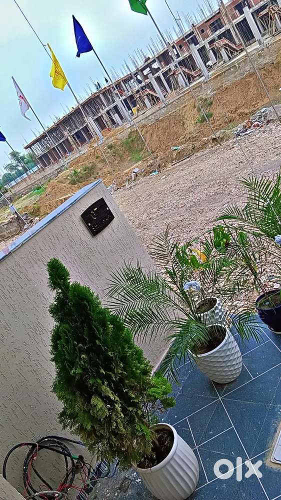 Plot for diggi road renval police choki ke samne100 fit road pr plot