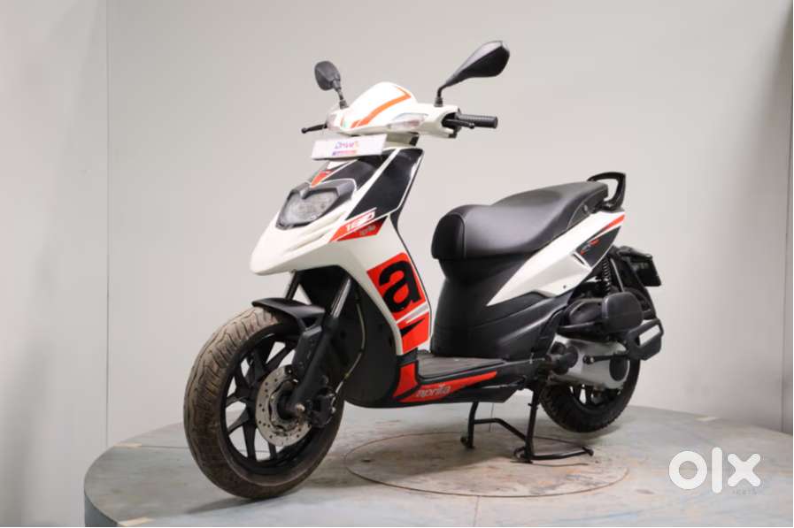 Aprilia SR 160 KE9979