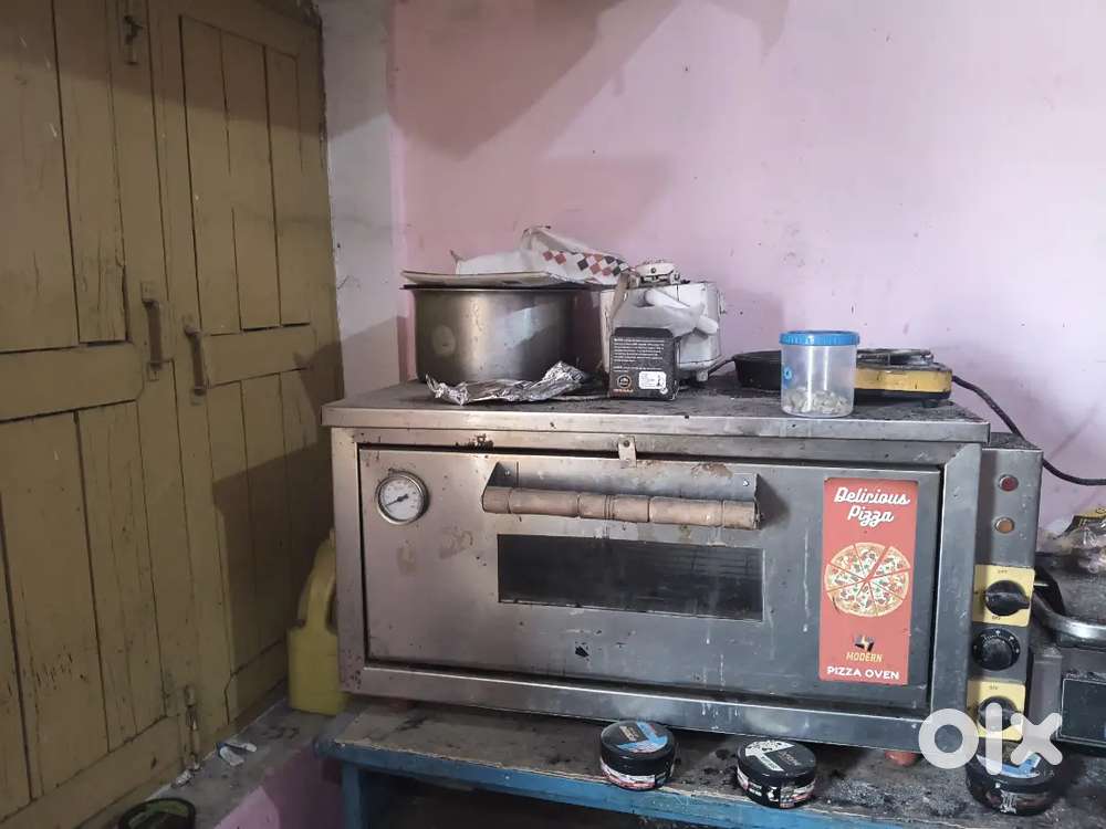 Kilo watt pizaa oven sirf 2 mahina purana hai ekdam perfect hai