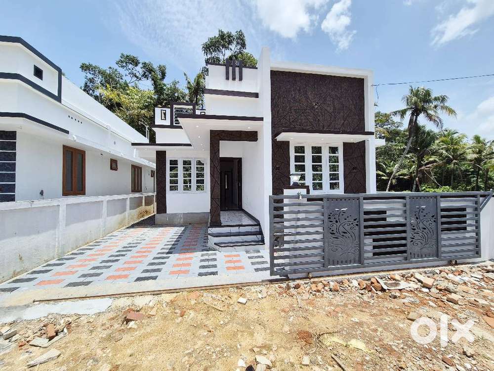 3BHK Compact New House for Sale In Thattampadi Aluva–Paravur Route