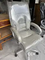 New brand boss chair