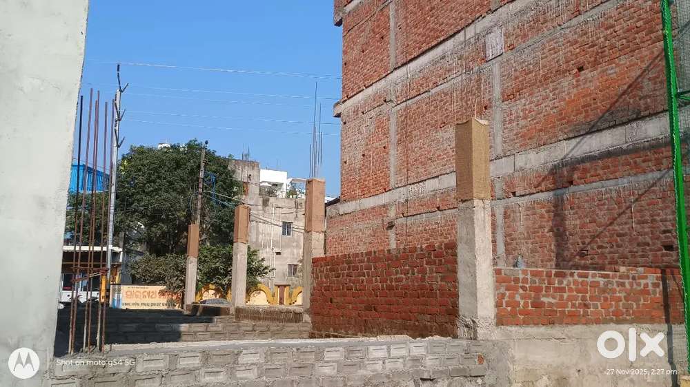 RENT FOR SHOWROOM OFFICE BANK GODOWN SHOP ETC