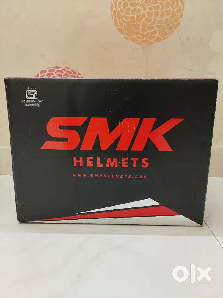 Brand New SMK Matte Black Helmet ISI, DOT, ECE Approved Sports Design