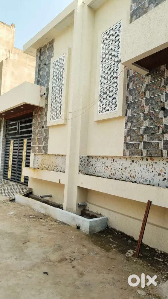 रिंग रोड 1 मठपुरेना चौक से लगा प्रीमियम लक्जरी घर