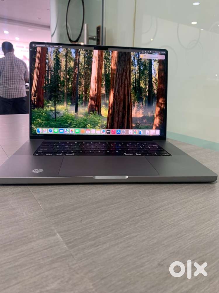 Apple MacBook Pro (16-inch,2021) M1 Pro  32GB  1TB SSD  A2485