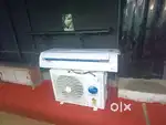 Lloyd split AC