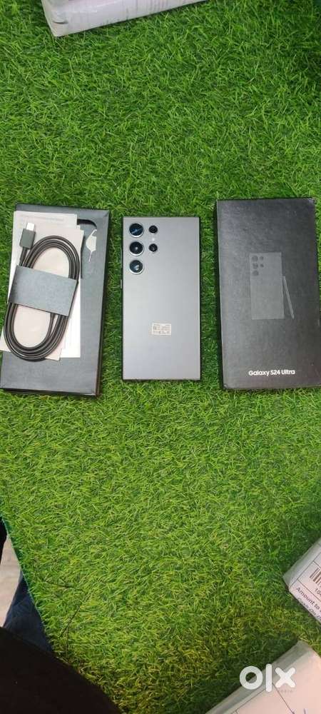 Selling Samsung S24 Ultra, Used Mobile Phone, Good Condition, 12/256GB