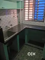 Total 2 floor s for rent