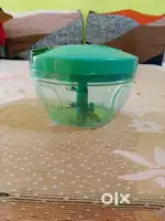 Product Name:
Compact Hand-Pull Vegetable & Fruit Chopper – 450 ml