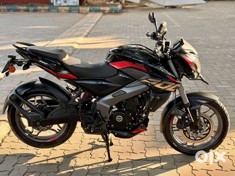 NS 200 ABS SINGLE OWNER BIKE FOR SALE IN EXCELLENT CONDITION