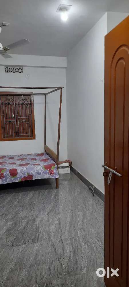 Only for vegetarians students and bachelor's