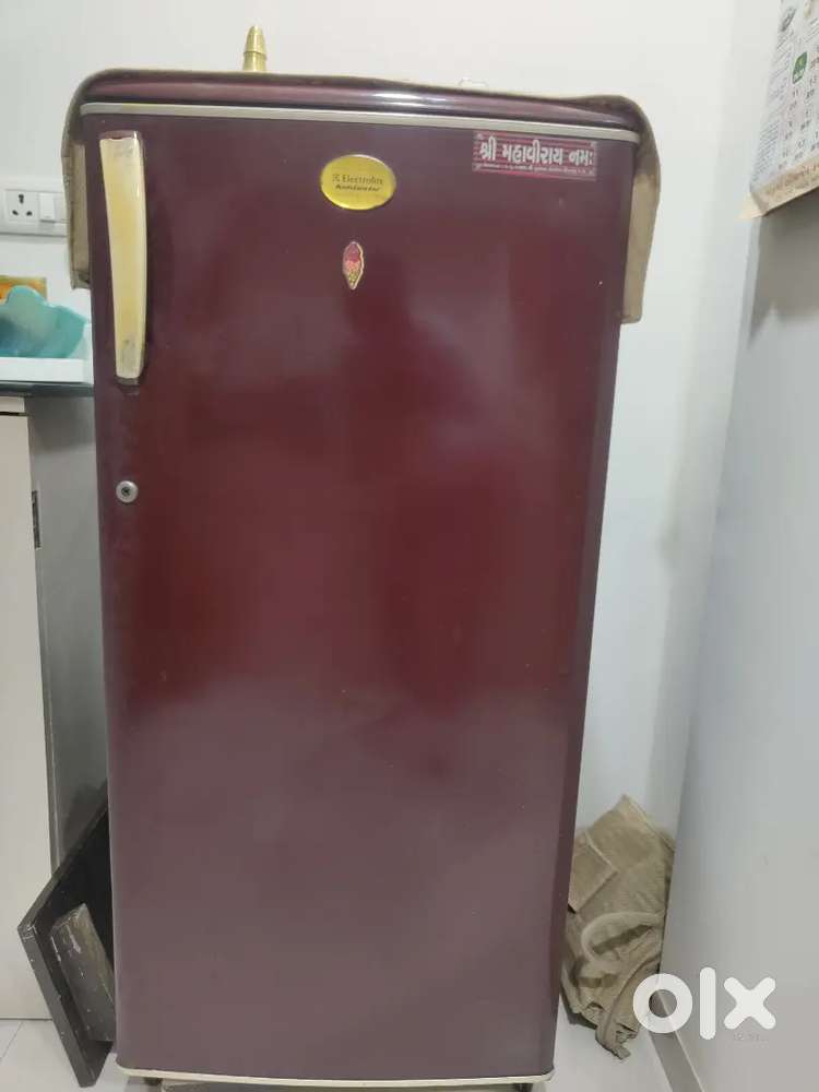 kelvinator refrigerator