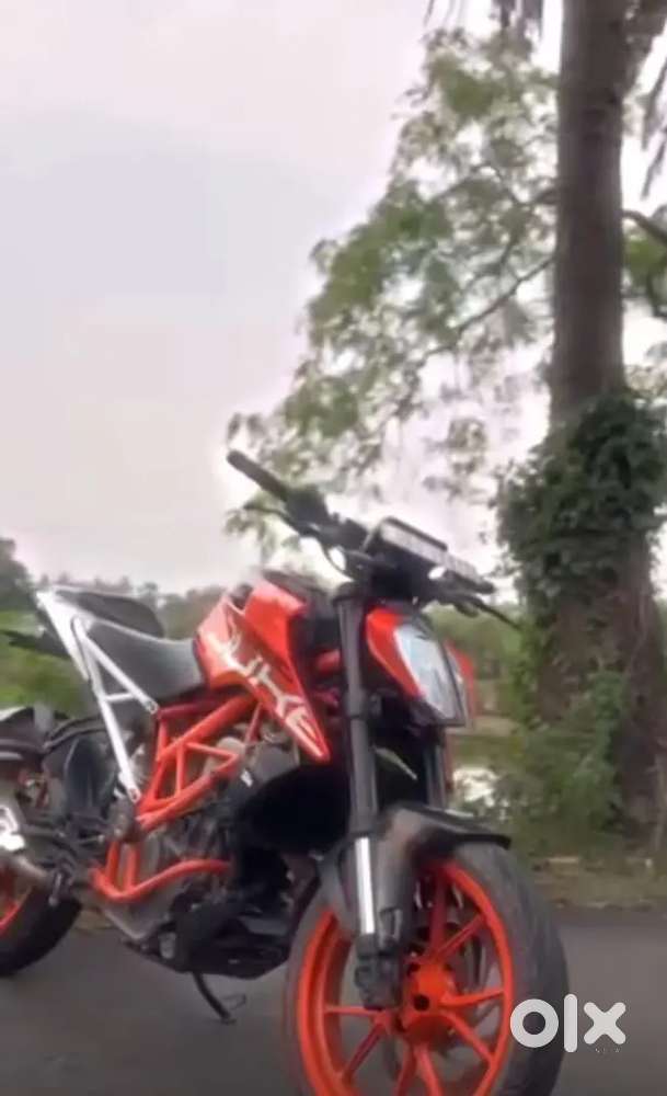 KTM (DUCK390) BS4 (ABS) (2017 model)OP CONDITION