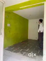 Shop or office on rent