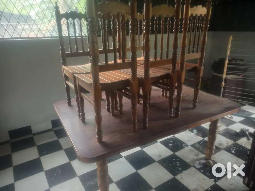 Used dining table and 6 chair