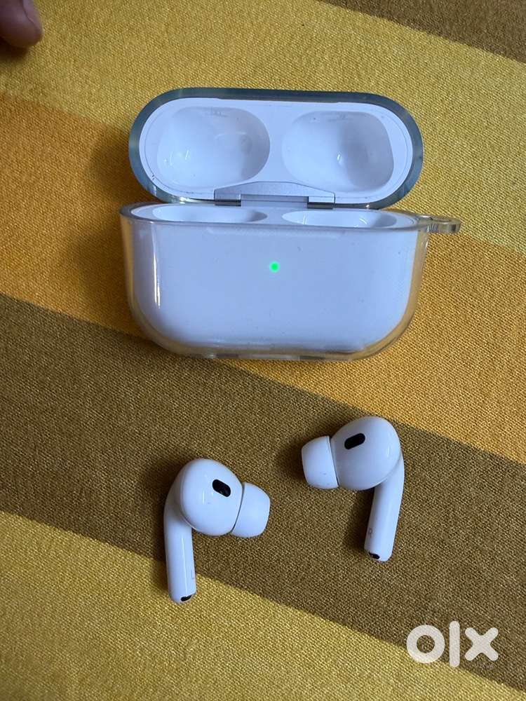 AirPods Pro 2 unboxed piece