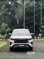 Toyota Innova Crysta 2.4 G MT 8S, 2017, Diesel