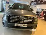 Hyundai Venue SX 1.2 MT Knight Edition, 2022, Petrol
