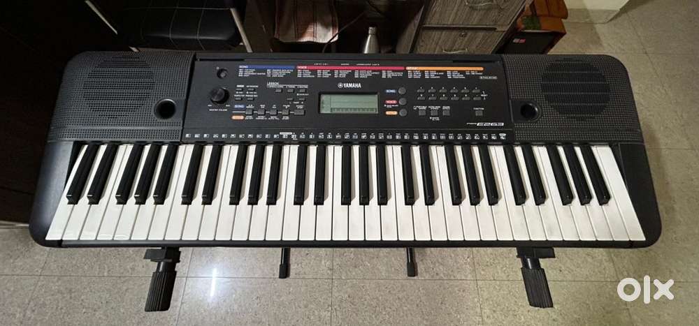YAMAHA PSR-E263 keyboard, good condition