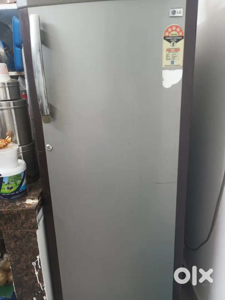 Fridge for Sale – Perfect Condition  Budget Friendly