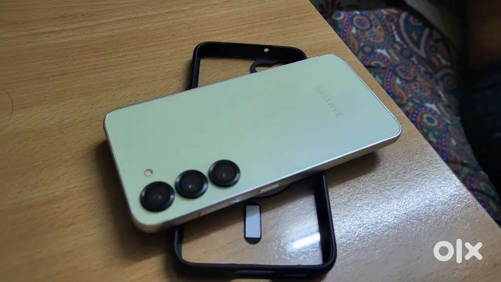 Samsung S23, 8/128, Snapdragon 8 gen 2
