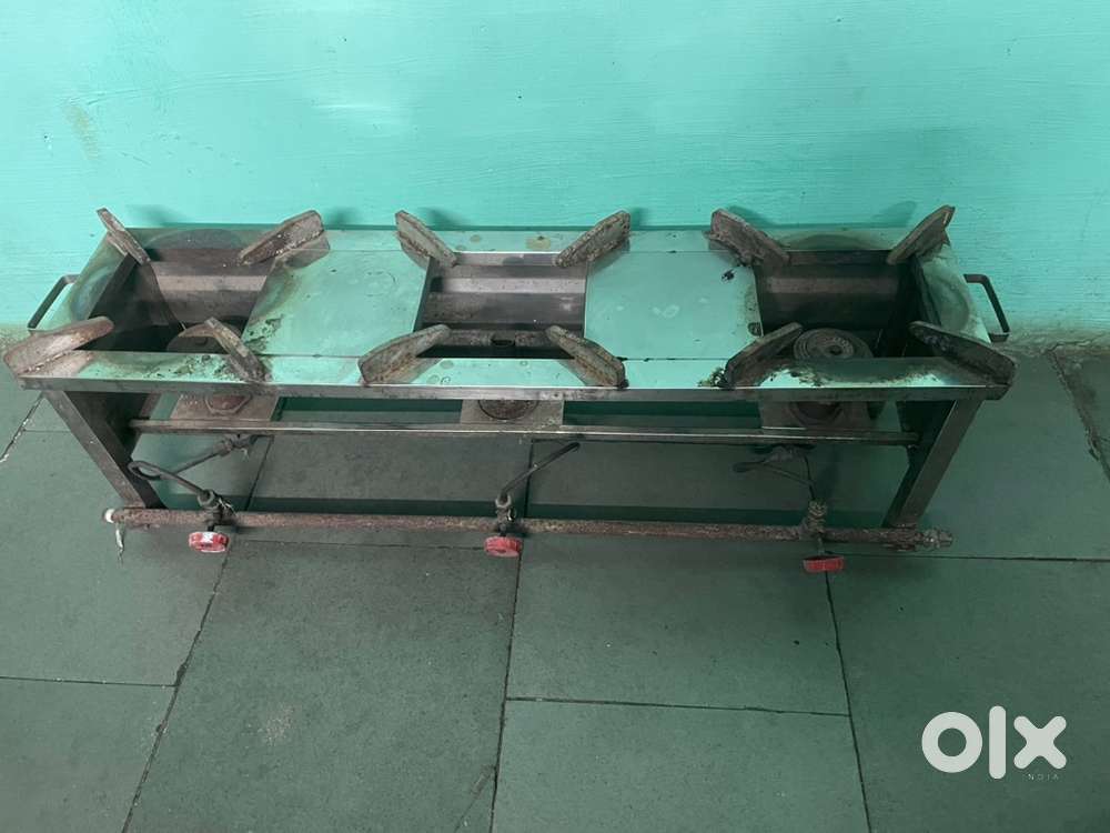 3 burner commercial use stove
