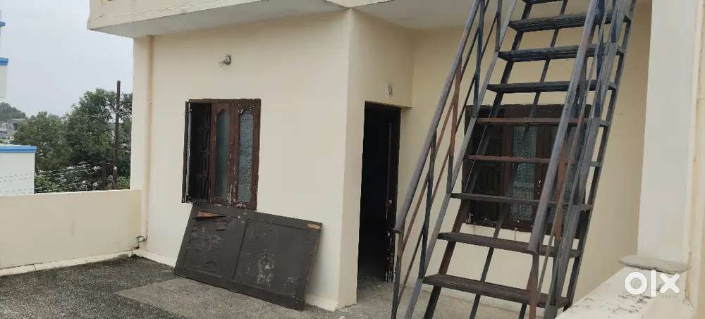 1RK available for Male Professionals