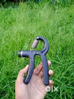 Gripper of black