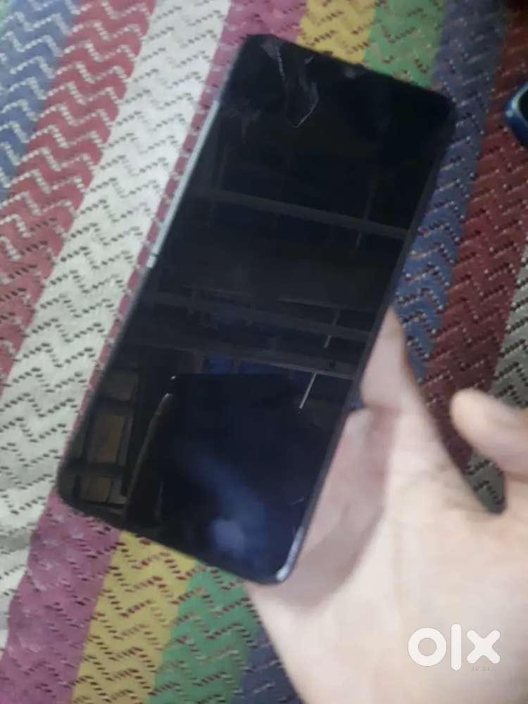 Samsung a70 in mint condition