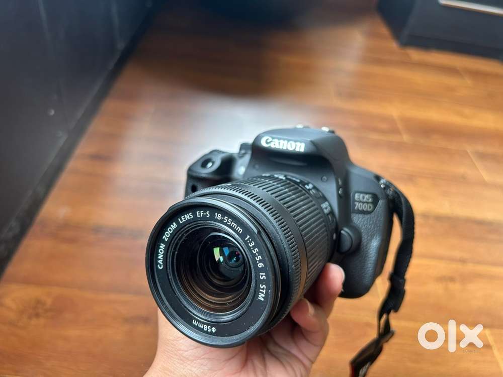 Canon EOS 700d DSLR