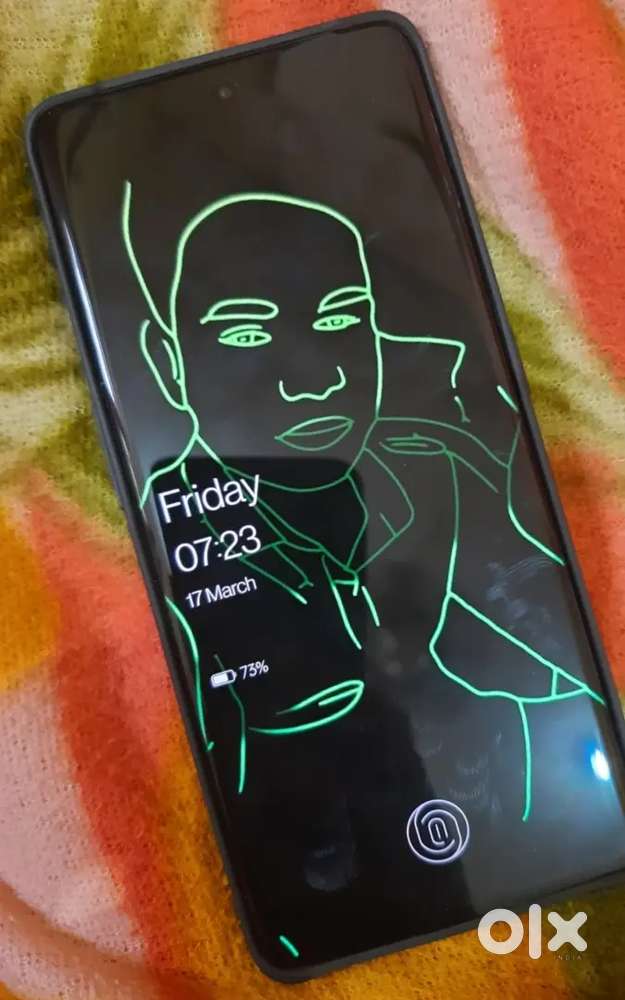 One plus 11r 16g ram. 256 rom